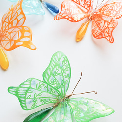 ファンタジーな蝶々の切り絵かんざし[黄緑] 4枚目の画像