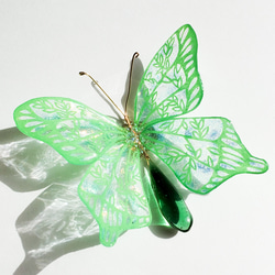 ファンタジーな蝶々の切り絵かんざし[黄緑] 5枚目の画像