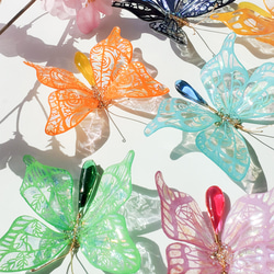 ファンタジーな蝶々の切り絵かんざし[黄緑] 6枚目の画像