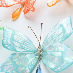 ファンタジーな蝶々の切り絵かんざし[空色] 5枚目の画像