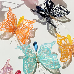 ファンタジーな蝶々の切り絵かんざし[空色] 6枚目の画像