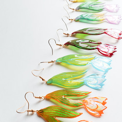 [黄]チューリップの切り絵ピアス/イヤリング 5枚目の画像