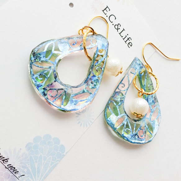 キラキラ雫の切り絵ピアス/イヤリング 1枚目の画像