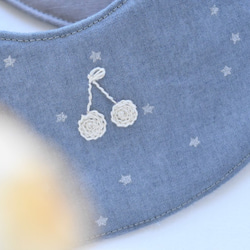 使いやすいたまごスタイ☆星の綿麻にさくらんぼ刺繍(グレー) 5枚目の画像