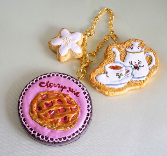 赤毛のアン・アイシングクッキー・フェイク・スイーツ☆チェリーパイ
