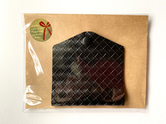 YONE　大人のマスクケース　マスクホルダー　不織布　合皮　革　　夏　マスクカバー　ベージュ　プレゼント　ギフト 7枚目の画像