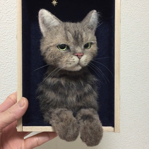 羊毛フェルト青イメージ猫壁掛けオブジェ【ハンドメイド 青工房 (@seikobodog) • Instagram photos and videos
