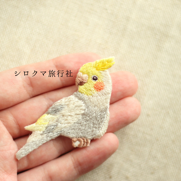 オカメインコの刺繍ブローチ gray 4枚目の画像