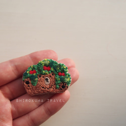 Bear【in the forest】 embroidery brooch 刺繡胸針 第2張的照片