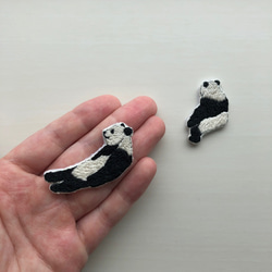 Panda embroidery brooch 刺繡胸針 第3張的照片