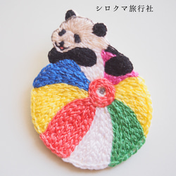 【Panda】 embroidery brooch 刺繡胸針 第2張的照片