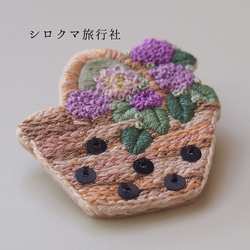 【hydrangea】 embroidery brooch 刺繡胸針 第3張的照片