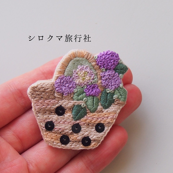 【hydrangea】 embroidery brooch 刺繡胸針 第4張的照片