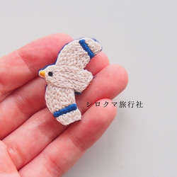 【Seagull】embroidery brooch 刺繡胸針　small【海鸥】 第4張的照片