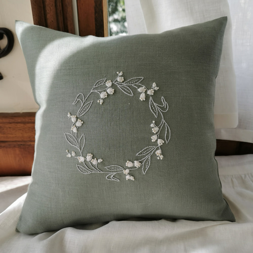フランスアンティーク/クッションカバー/ イニシャル刺繍×リボン