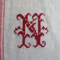 クロスステッチ　刺繍キット　リトアニアリネン　縫製済みクッションカバー　 2枚目の画像