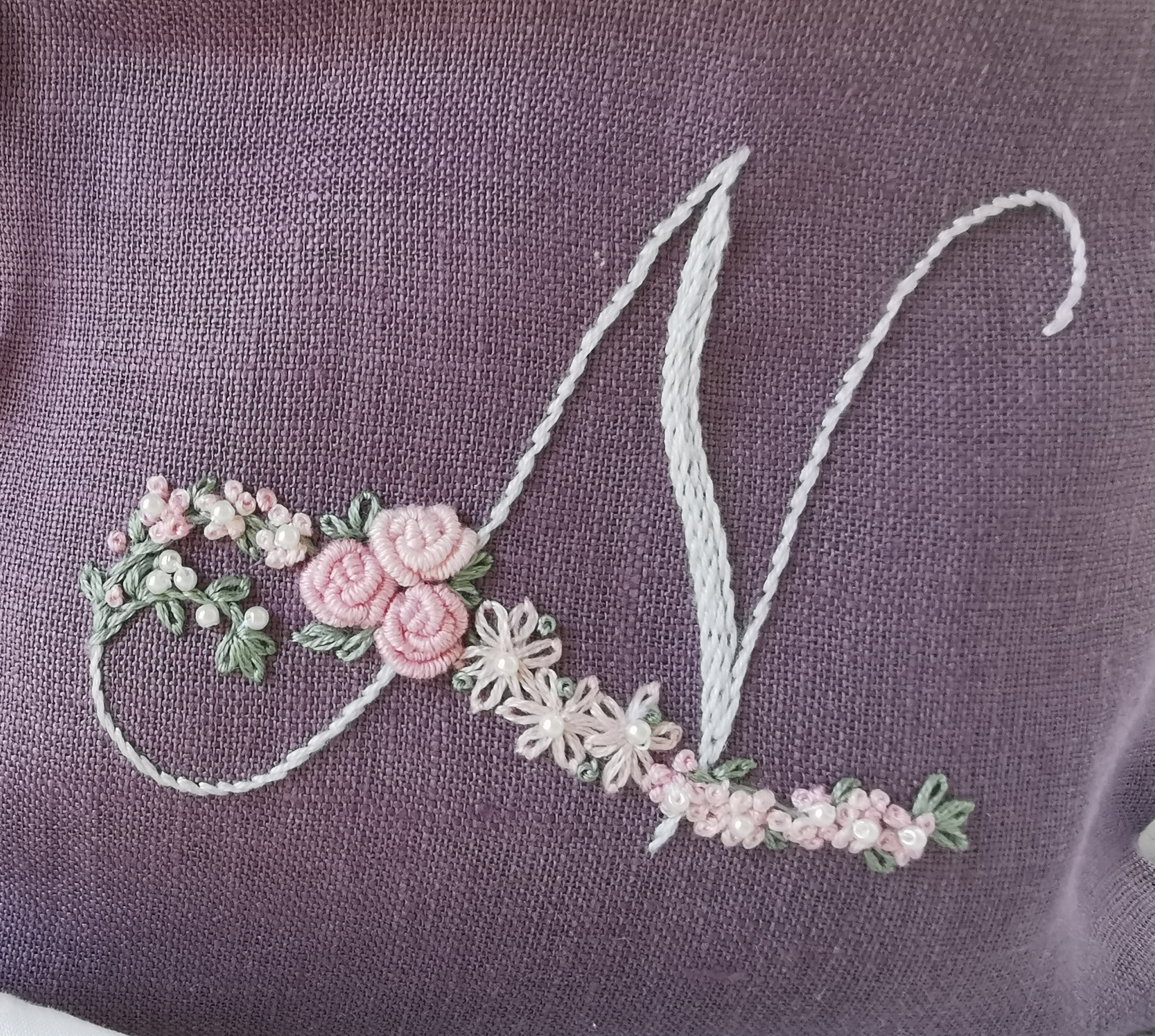 モスキーノ　ピンク　パンツ　MOSCHINO アルファベット　刺繍　花 モスキーノ ピンク パンツ MOSCHINO アルファベット 刺繍 花
