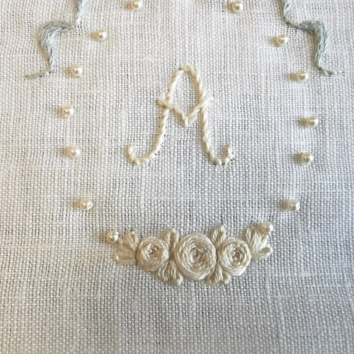 イニシャルリボン5箱セットCフランス製 刺繍初めてさんにも 動画の説明付き 刺繍キット アンティークなリボン