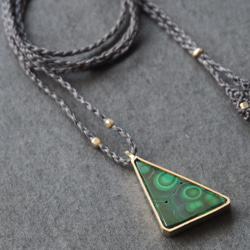 malachite brass necklace 1枚目の画像