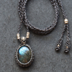 labradorite macramé necklace 2枚目の画像