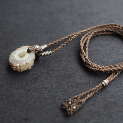 solar quartz macramé necklace (deer horn) 6枚目の画像