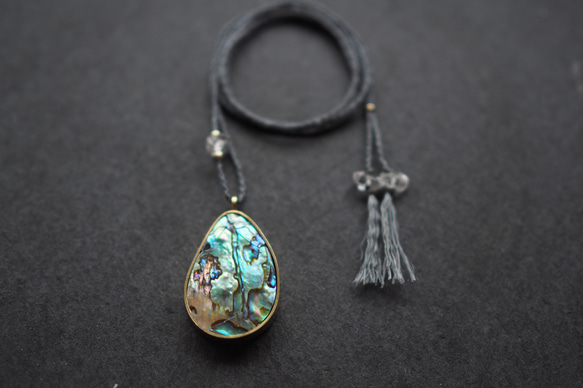 abalone shell brass necklace 5枚目の画像