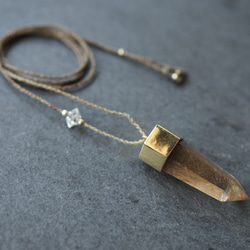 smoky rutile quartz brass necklace 4枚目の画像