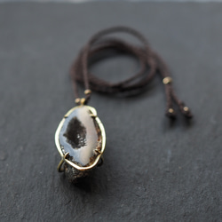 agate geode brass necklace (black) 7枚目の画像