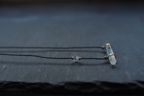 quartz brass necklace (lying down) 7枚目の画像