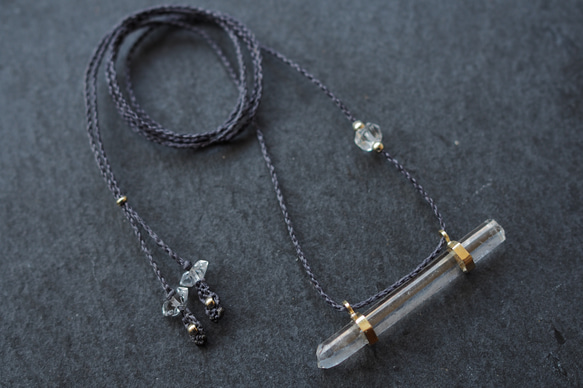 quartz brass necklace (lying down) 8枚目の画像