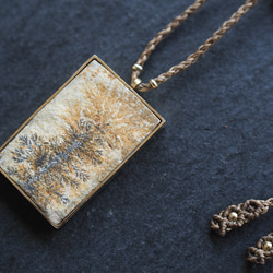 dendrite brass necklace (shade) 3枚目の画像