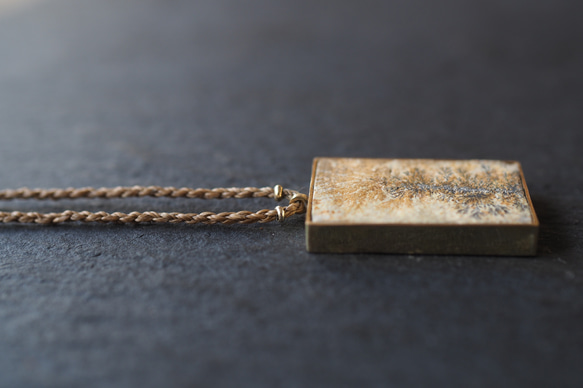 dendrite brass necklace (shade) 9枚目の画像