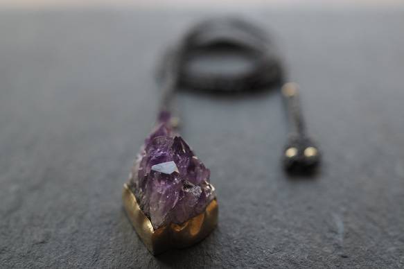 amethyst brass necklace (mountain range) 7枚目の画像