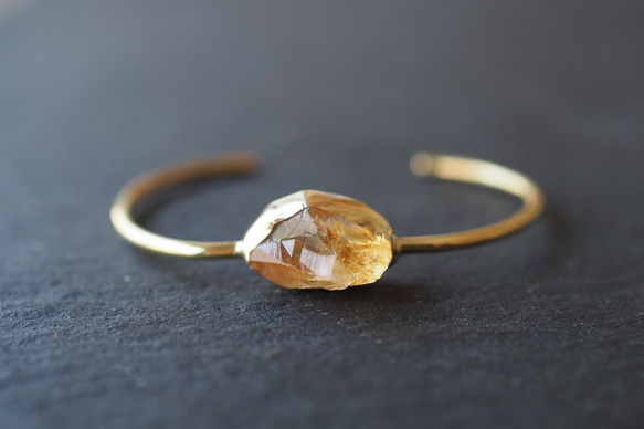 citrine brass bangle 2枚目の画像