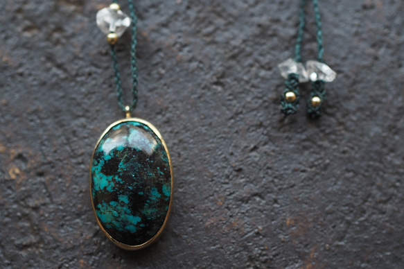 turquoise brass necklace (mottled) 2枚目の画像