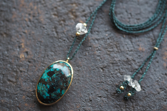 turquoise brass necklace (mottled) 3枚目の画像