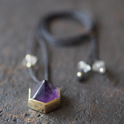 amethyst brass necklace (deep) 5枚目の画像