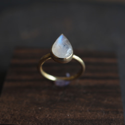 white labradorite brass ring (waterdrop) 4枚目の画像