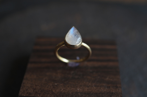 white labradorite brass ring (waterdrop) 4枚目の画像