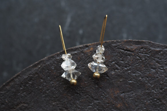 herkimer diamond brass pierce (sis) 1枚目の画像