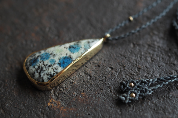 k2 blue brass necklace 6枚目の画像