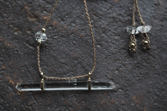quartz brass necklace (point) 2枚目の画像