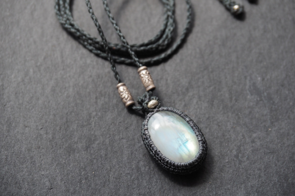 macramé　white labradorite　necklace 5枚目の画像