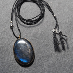 labradorite brass necklace 3枚目の画像