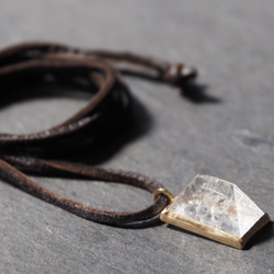 apophyllite brass necklace (deerskin) 5枚目の画像