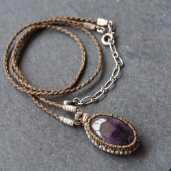 macramé  red cap amethyst  necklace 2枚目の画像