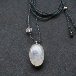white labradorite silver necklace (reflect) 2枚目の画像
