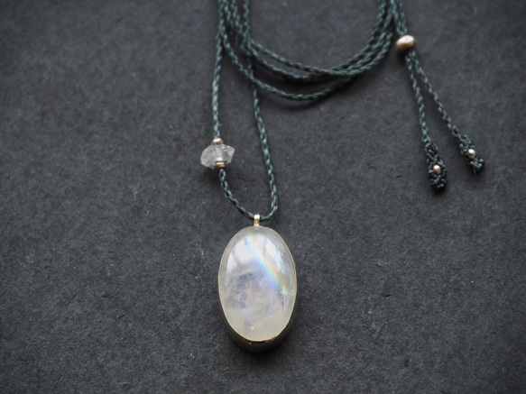 white labradorite silver necklace (reflect) 2枚目の画像