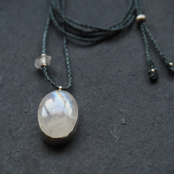 white labradorite silver necklace (reflect) 5枚目の画像