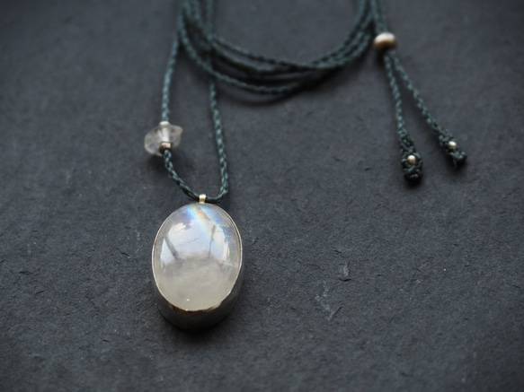 white labradorite silver necklace (reflect) 5枚目の画像
